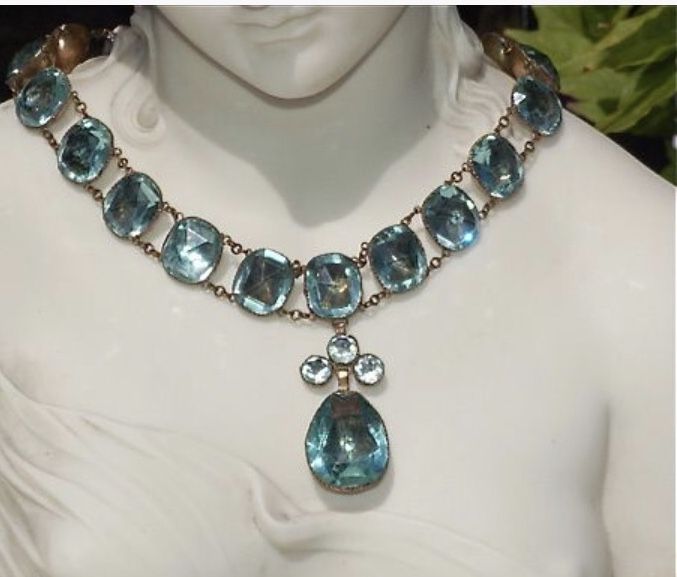 A blue georgian paste necklace with a blue pendant drop
